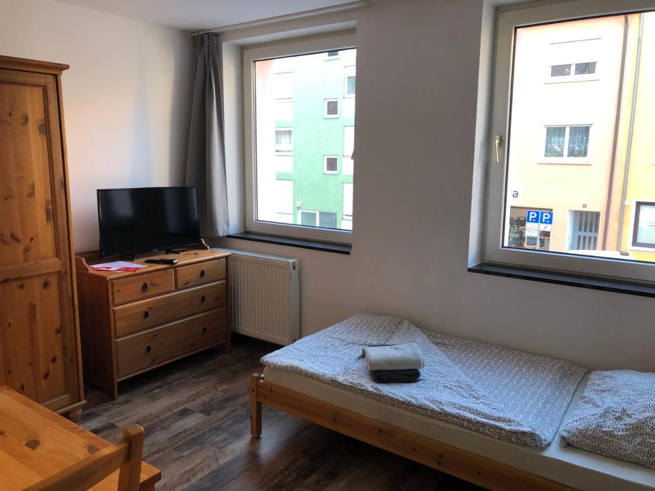 Mitte24 Hotel Neu-Ulm Buitenkant foto